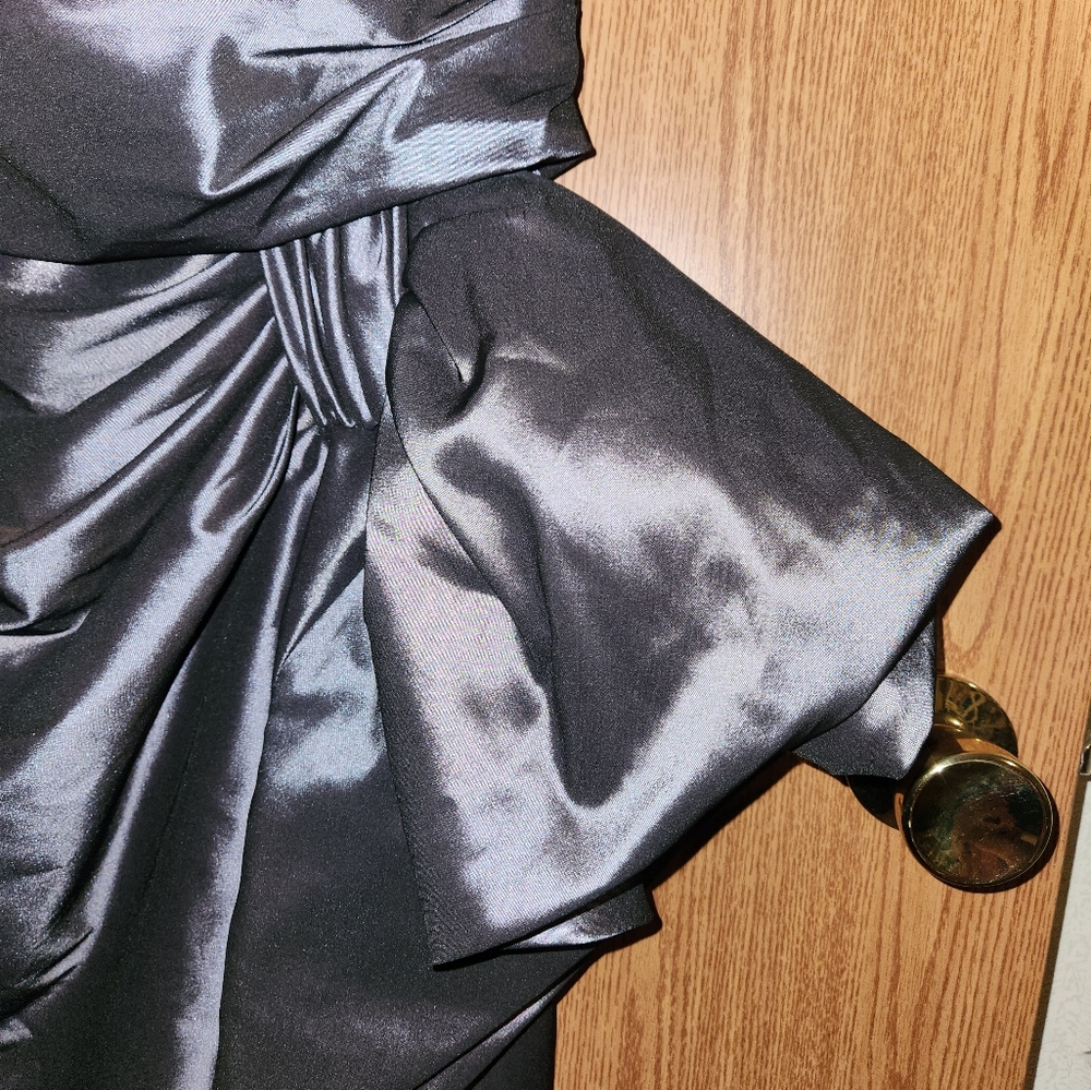 Maggy London Gray Size 12 Formal Dress - Picture 3 of 9